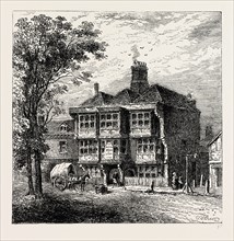 THE OLD QUEEN'S HEAD TAVERN. London, UK, 19th century