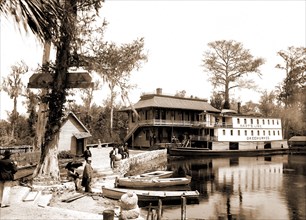 The Okeehumkee at wharf, Silver Springs, Fla, Okeehumkee (Steamboat), Steamboats, Piers & wharves,