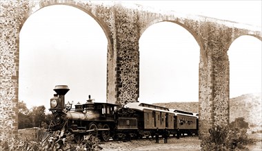 The old acqueduct at Queretaro, Jackson, William Henry, 1843-1942, Mexican Central Railway,