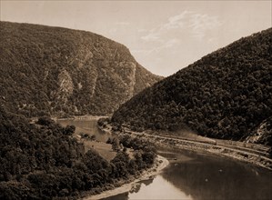 Delaware Water Gap, above the Gap from Winona Cliff, Pa, Jackson, William Henry, 1843-1942, Rivers,