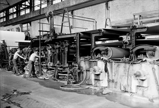 Mt. Holyoke, Massachusetts - Paper. American Writing Paper Co. Cyliner machine (making matchboard),