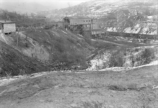 Scott's Run, West Virginia. Chaplin Hill Mine Tipple - This mine as bankrupt and closed during the