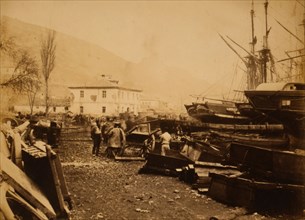 Landing place, Ordnance Wharf, Balaklava, Genoese Castle, Crimean War, 1853-1856, Roger Fenton