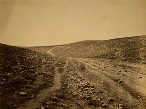 The valley of the shadow of death, Crimean War, 1853-1856, Roger Fenton historic war campaign photo