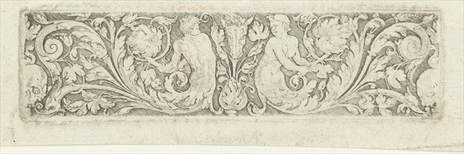 Ornament with two tritons and two skulls, print maker: Meester van de Paardenhoofden, 1500 - 1599