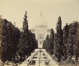 Entrance View of the Taj