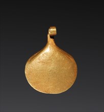 Bead in the Form of a Shell, 2040-1648 BC. Egypt, Middle Kingdom. Gold; overall: 1.5 cm (9/16 in.).