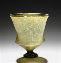Bell Beaker, 500s-600s. Syro-Palestinian?, 5th-6th century. Glass; overall: 9.3 cm (3 11/16 in.)