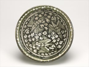 Bowl with Flying Birds, 1280-1400. Iran, probably Kashan, Sultanabad ware, Ilkhanid period.