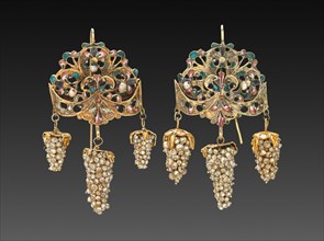 Pair of Earrings, 1700s - 1800s. Italy, Naples, 18th-19th century. Gold and enamel with pearls;
