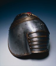 Pauldron for Right Shoulder, 1600s. Italy, 17th century. Blued steel with gilt borders; overall: 27