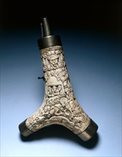 Powder Flask, late 1500s-early 1600s. France, late 16th-early 17th century. Staghorn (two branches)