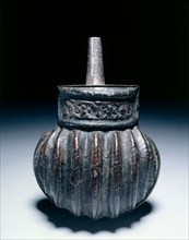 Powder Flask, 1500s(?). Italy, late 16th century (?) questionable authenticity. Leather (cuir