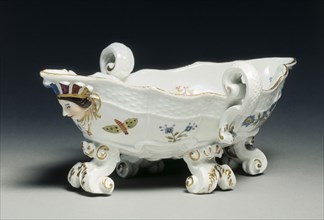 Sauceboat, 1735-56. Meissen Porcelain Factory (German). Porcelain; overall: 9.9 x 24.5 cm (3 7/8 x