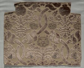 Velvet Fragment, 1500s. Italy, 16th century. Velvet (cut, uncut, voided, brocaded); silk; overall: