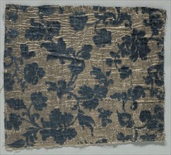Velvet Fragment, c. 1700. Italy, early 18th Century. Velvet weave: silk: metal thread; overall: 24