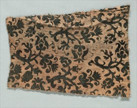 Velvet Fragment, 1600s. Italy, 17th century. Velvet; overall: 19 x 14 cm (7 1/2 x 5 1/2 in.)