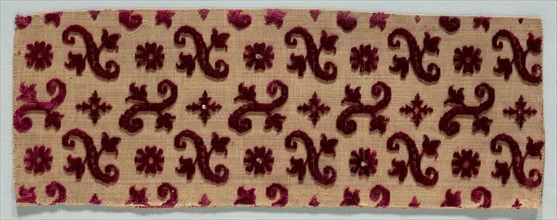 Velvet Fragment, 1500s - 1600s. Italy, 16th-17th century. Velvet; overall: 14 x 37 cm (5 1/2 x 14