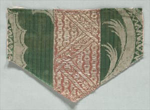 Textile Fragment, 1500s. Italy, 16th century. Damask (?); overall: 12.5 x 18.5 cm (4 15/16 x 7 5/16