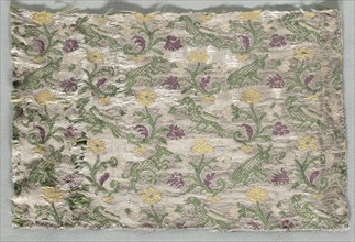 Textile Fragment, 1600s. Italy, 17th century. Silk lampas; overall: 15 x 23 cm (5 7/8 x 9 1/16 in.)