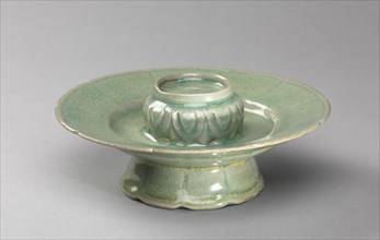 Floral-shaped Cup Stand, 14th century. Korea, Goryeo period (918-1392). Pottery; outer diameter: 16