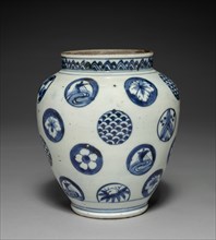 Rose Jar: Imari Ware, 19th century. Japan. Porcelain; overall: 17.8 cm (7 in.).