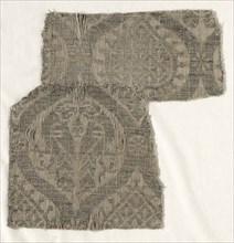 Textile Fragments, 13th century. Spain, Mudejar, 13th century. Compound twill, silk and gold;