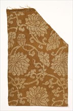 Textile Fragment, 1700s. Japan, 18th century. Silk, metallic thread; average: 23.5 x 15.2 cm (9 1/4