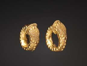Pair of Earrings, 300s BC. Italy, Etruscan, 4th century BC. Gold; overall: 1.4 x 1.7 cm (9/16 x