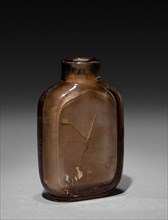 Snuff Bottle, 1644-1912. China, Qing dynasty (1644-1911). Glass; overall: 8 cm (3 1/8 in.).