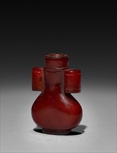 Snuff Bottle, 1644-1911. China, Qing dynasty (1644-1911). Glass; overall: 5.4 cm (2 1/8 in.).