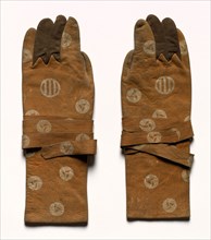 Pair of Archer's Gloves, 1800s. Japan, 19th century. Chamois leather; overall: 35.4 x 12.5 cm (13