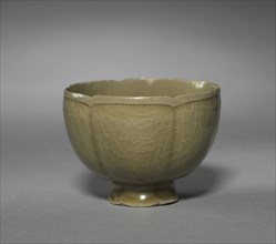 Floral-shaped Cup, 1100s. Korea, Goryeo period (918-1392). Pottery; diameter of base: 3.8 cm (1 1/2