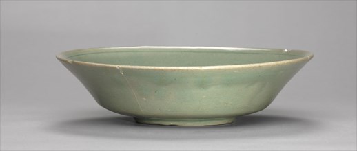 Flat Bowl, 1100s-1200s. Korea, Goryeo period (936-1392). Pottery; diameter: 18.3 cm (7 3/16 in.);