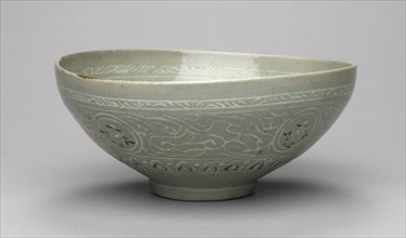 Bowl with Inlaid Cranes and Clouds Design, 1200s-1300s. Korea, Goryeo period (918-1392). Pottery;