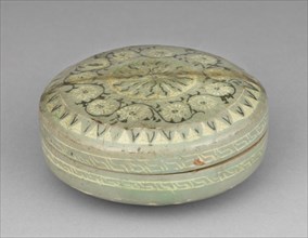 Box and Cover with Inlaid Chrysanthemum and Scroll Design, 1200s. Korea, Goryeo period (918-1392).