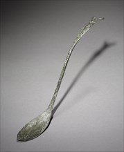 Spoon with Fish-Tail Design, 918-1392. Korea, Goryeo period (918-1392). Bronze; overall: 28.5 cm