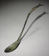 Spoon with Fish-Tail Design, 918-1392. Korea, Goryeo period (918-1392). Bronze; overall: 28.4 cm