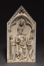Plaque: The Virgin and Child with Angels, c. 1320-1330. France, Paris, Gothic period. Ivory, traces
