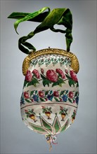 Beaded Bag, 19th century. America, 19th century. Glassbeads, crocheted with silk thread, metal