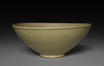 Bowl:  Northern Celadon Ware, Yaozhou type, 12th-13th Century. China, Jin dynasty (1115-1234).