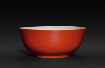 Bowl, 1723-1735. China, Jiangxi province, Jingdezhen kilns, Qing dynasty (1644-1912), Yongzheng