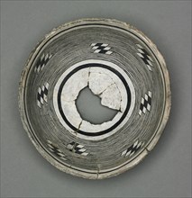 Bowl with Geometeric Design (Concentric Circles), c 1000- 1150. Southwest, Mogollan, Mimbres,