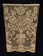 Cuff with Floral Vines, 19th century. Unassigned, 19th century. Needle lace, filet/lacis (knotted