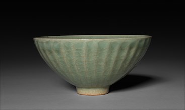 Bowl:  Southern Celadon Ware, 13th Century. China, Southern Song dynasty (1127-1279). Glazed buff