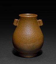 Pear-shaped Jar, 1662-1722. China, Qing dynasty (1644-1911), Kangxi reign (1661-1722). Porcelain;
