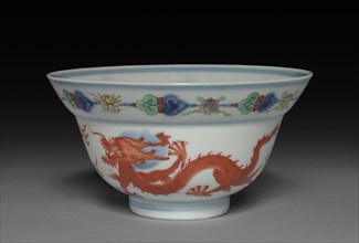 Bowl, 1723-1735. China, Jiangxi province, Jingdezhen kilns, Qing dynasty (1644-1912), Yongzheng