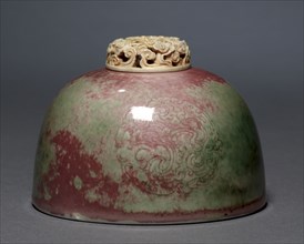 Water Pot with Ivory Lid, 1662-1722. China, Jiangxi province, Jingdezhen, Qing dynasty (1644-1912),