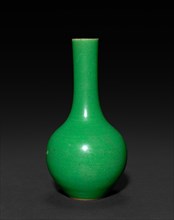 Bottle-Shaped Vase, 1736-1795. China, Qing dynasty (1644-1912), Qianlong reign (1735-1795).