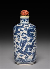 Snuff Bottle, 1661-1722. China, Qing dynasty (1644-1912), Kangxi reign (1661-1722). Porcelain;